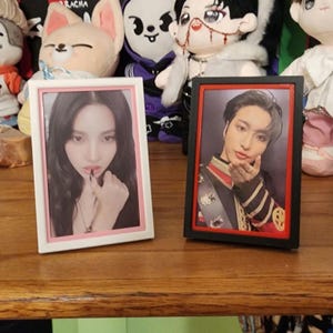 Support de cadre pour cartes photo K-Pop - Couleurs personnalisées