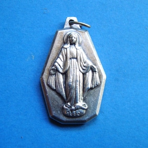 Vintage Miraculous Medal Virgin Mary