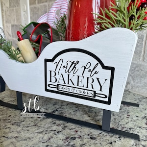 North Pole Bakery - Kuchen & Kekse SVG, PNG und PDF. North Pole Bakery Cut Datei für Cricut und Silhouette. Weihnachtsbäckerei Design