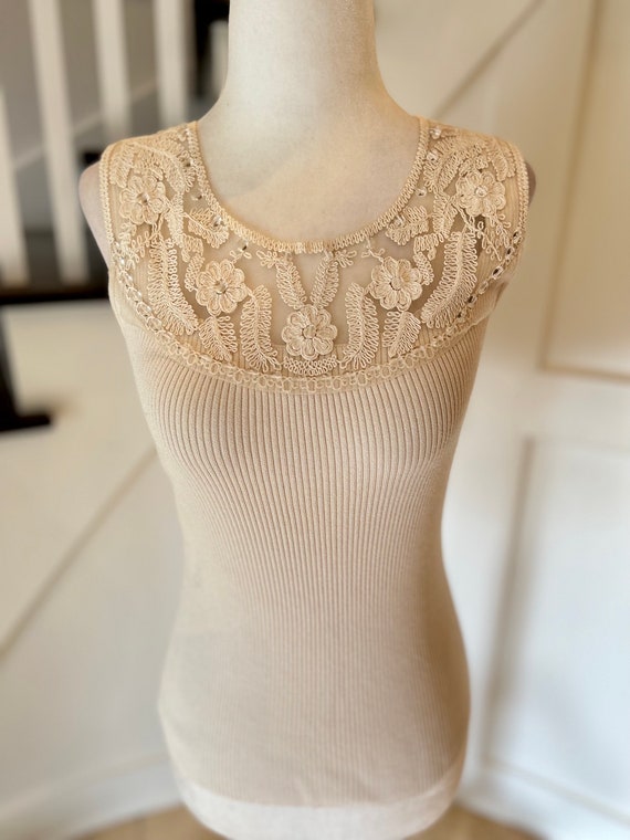 Vintage Ribbed Tank with Lace and Embroidered Nec… - image 3