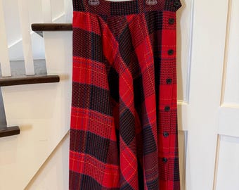Jupe longue vintage en laine à carreaux : style preppy d'hiver, style académie foncée