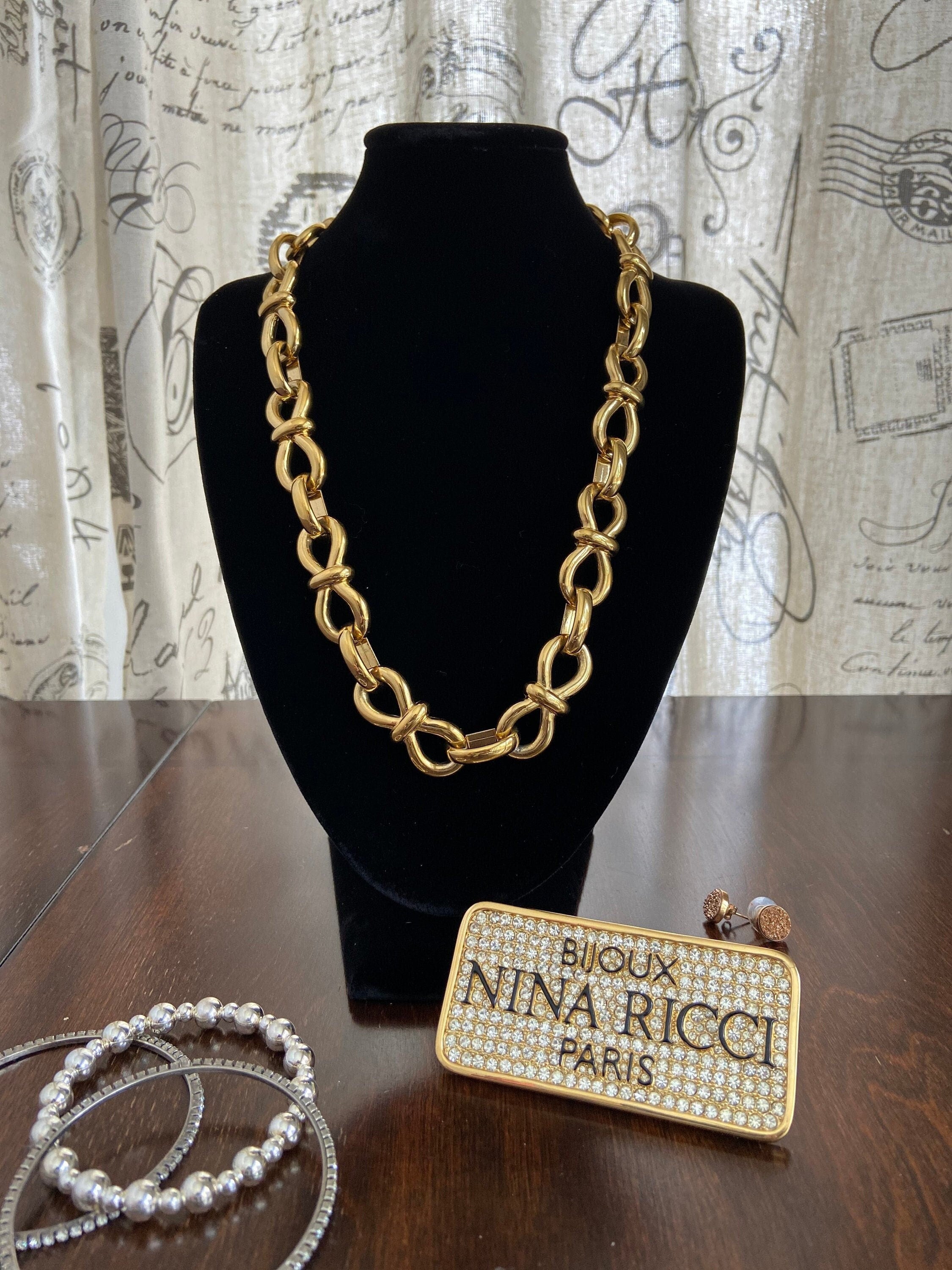 Nina Ricci Necklace - Etsy Canada