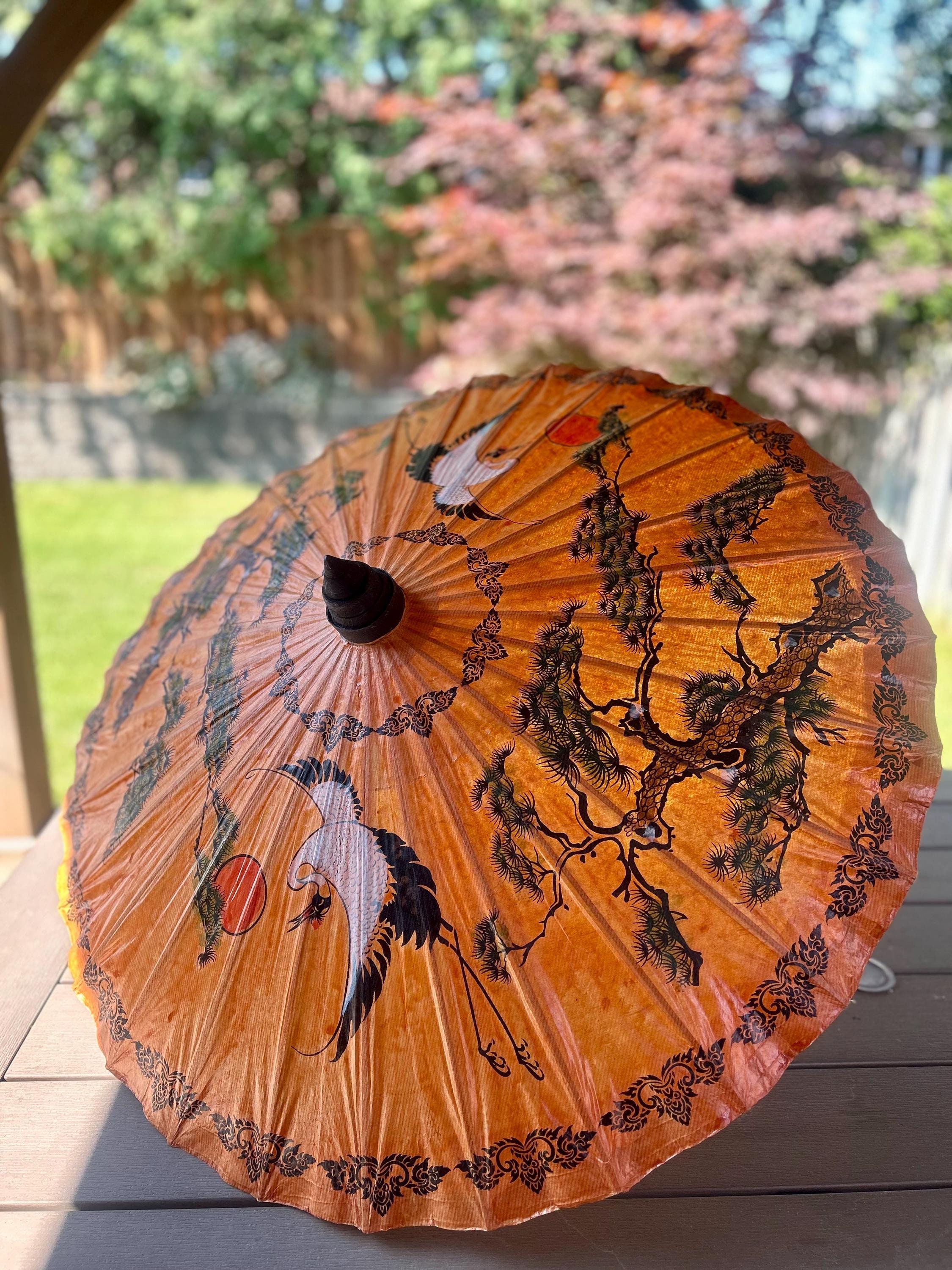 4 Stück Geölte Papier-Schirme – Chinesischer Klassischer Pflaumenblüten-Druck, 56 Cm Durchmesser, Bambus-Griff, Für Tanz, Dekoration, Cosplay