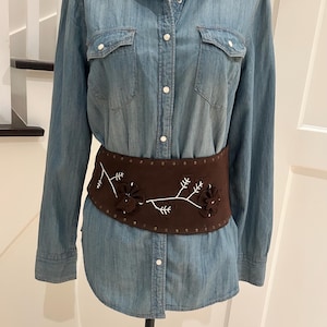 Vintage Brown Suede Leather Embroidered Western Belt: Coastal Cowgirl Style