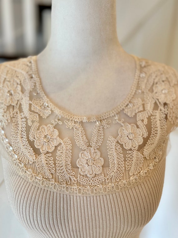 Vintage Ribbed Tank with Lace and Embroidered Nec… - image 4
