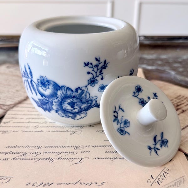 Vintage Sugar Bowl: Rhapsody by Royal Worcester
