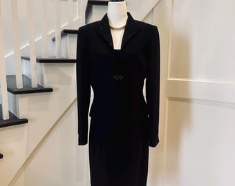 TAHARI 2-Piece Formal Dress Suit, Black Size 8 - TAHARI and Arthur S Levine | Mother of the Bride, Church Suit, Brunch, Formal Occasion