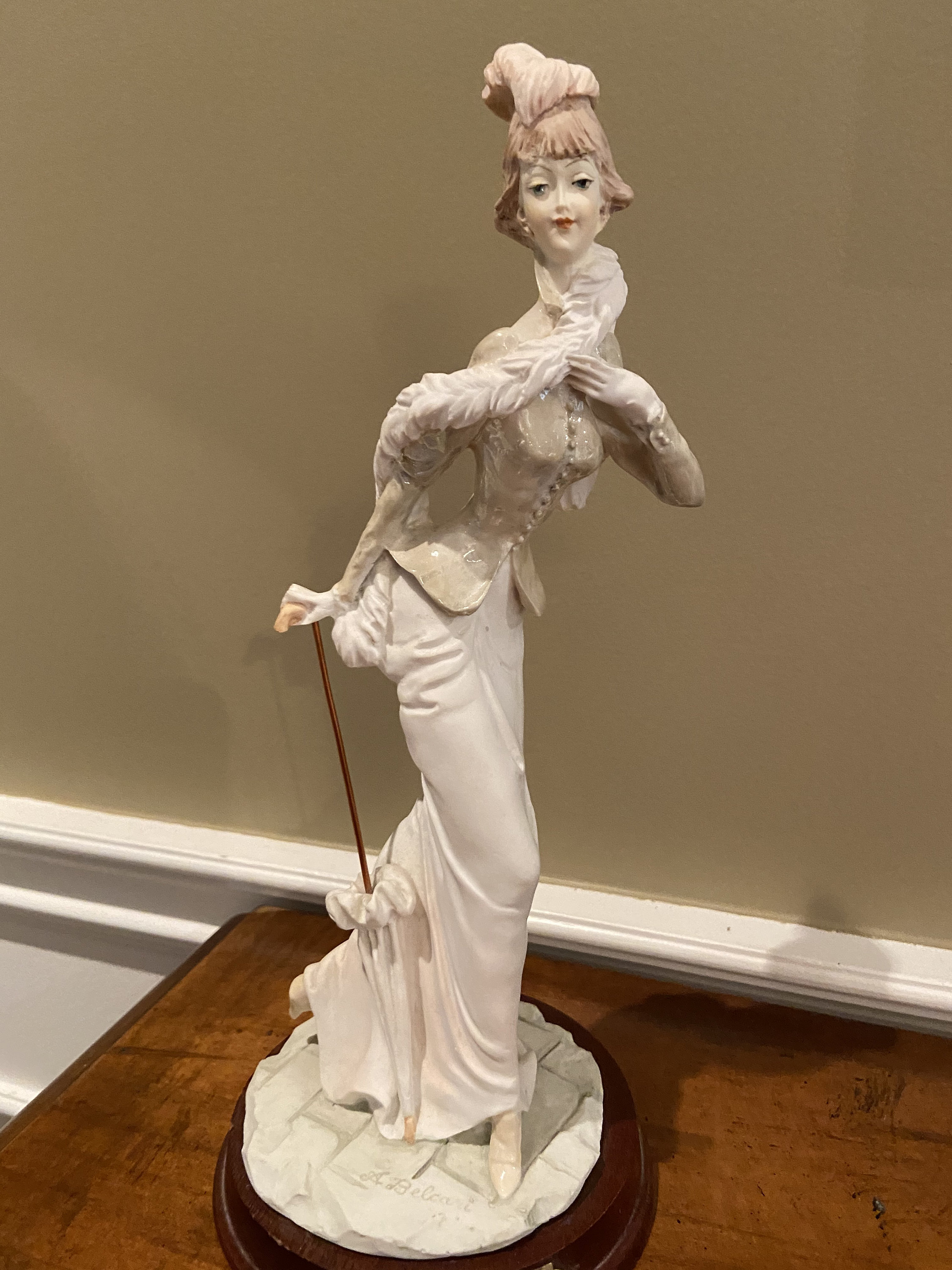 Belcari Figurines for sale Only 2 left at 65