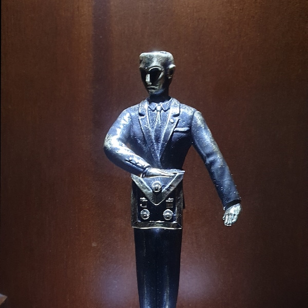 Master Mason Masonic Statue, Third Degree