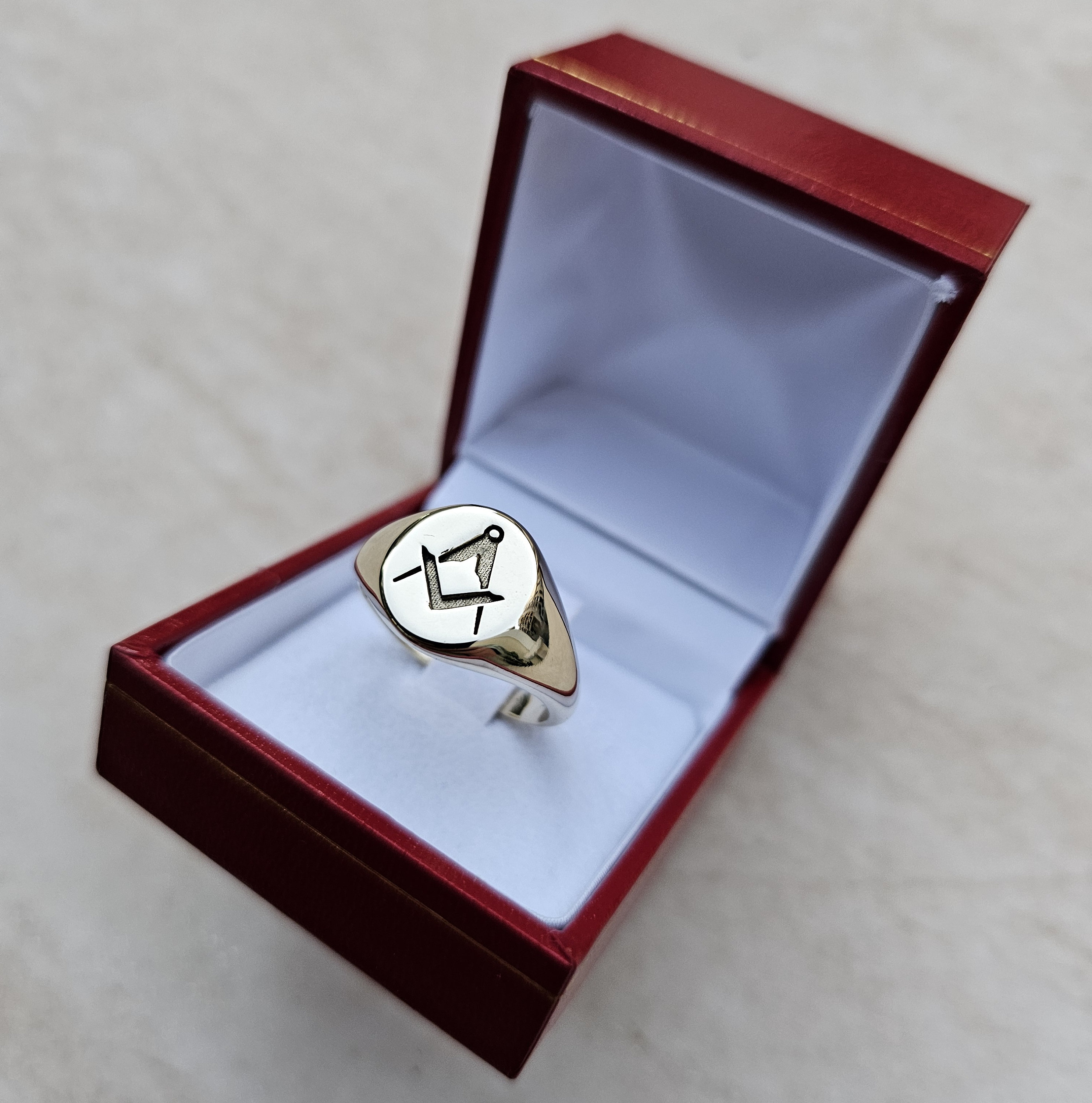 9 Karat Gelbgold Handwerk Quadrat Und Kompass Freimaurer Siegelring