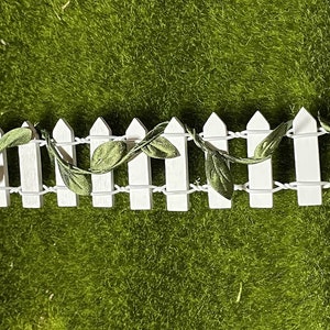 MINIATURE PICKET FENCE White - With/without Vine