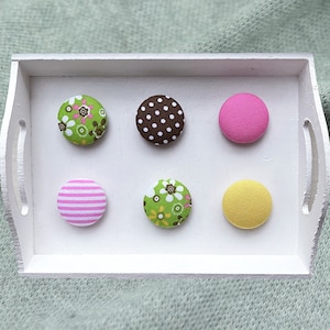 Retro groene en roze bloem knop magneetset, leuke retro stoffen magneetset, cadeau voor haar, leraar cadeau, polka dot en gestreepte magneetset