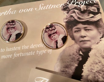 Bertha von Suttner pin de paz / insignia Historia de la Paz; Premio Nobel de la Paz; Paz y Justicia Internacionales; Derecho Internacional