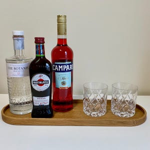Großes ovales Tablett aus weißer Eiche, 18 "x 6" // Mid Century Modern Hartholz Servierplatte und Cocktailbar Tablett, kundenspezifisches Monogramm verfügbar