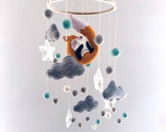 Moon and fox mobile, Woodland mobile, Girl or boy mobile, Nursery decor mobile, Star mobile, Clouds mobile, Night sky, Felt bolls mobile