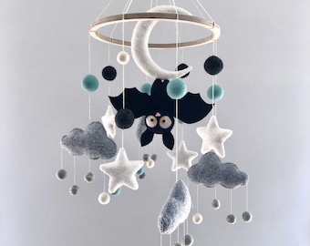 Felt Bat Baby Mobile: Halloween Nursery Decor