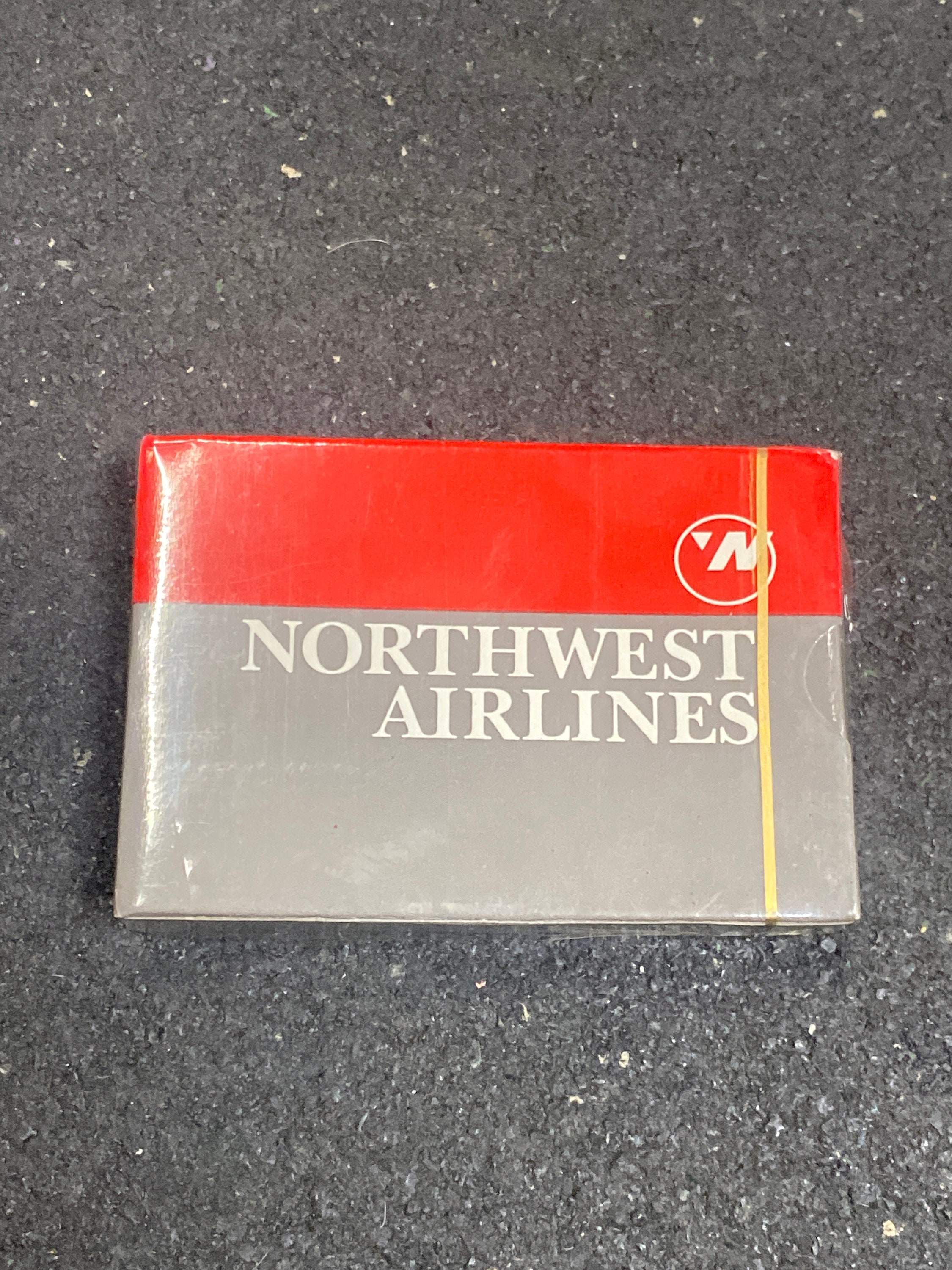 激レア Dead Stock NORTHWEST AIRLINES ブランケット 激レア Dead Stock NORTHWEST AIRLINES ブランケット - メルカリ