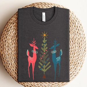 1950s MCM Christmas Deer Shirt Unisex - Retro Holiday Graphic TShirt - Mid Century Modern Kitsch Vintage Tee