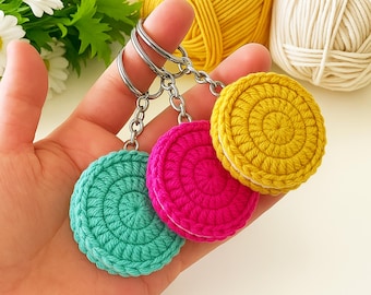 Crochet Macaron Keychain Pattern, Amigurumi Cookie Keyring PDF, DIY Cute Dessert Plush, Handmade Sweet Treat Charm, Instant Download