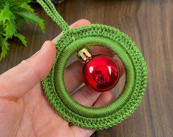 Handmade Crochet Wreath Ornament Pattern, Bauble PDF (Digital Download)