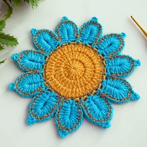 Crochet Flower Coaster Pattern PDF, Blue Petal Mug Rug Design, Handmade Cup Mat Tutorial, English & German image 14