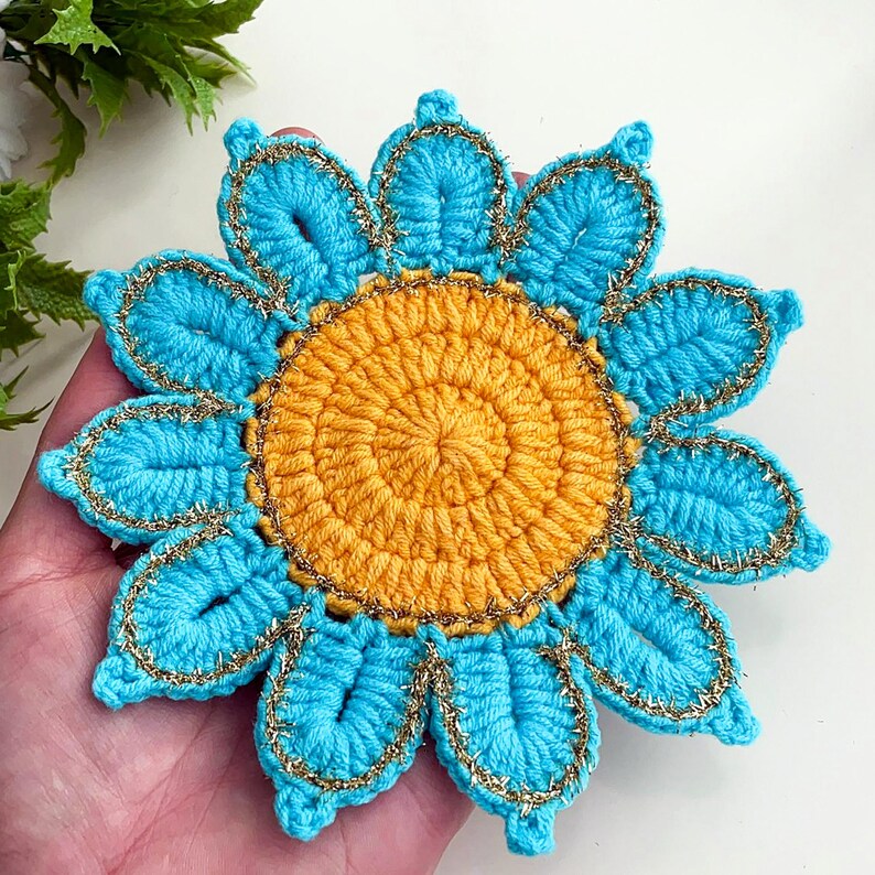 Crochet Flower Coaster Pattern PDF, Blue Petal Mug Rug Design, Handmade Cup Mat Tutorial, English & German image 13