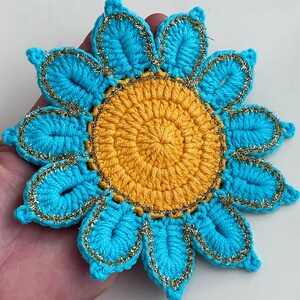 Crochet Flower Coaster Pattern PDF, Blue Petal Mug Rug Design, Handmade Cup Mat Tutorial, English & German image 16