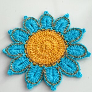 Crochet Flower Coaster Pattern PDF, Blue Petal Mug Rug Design, Handmade Cup Mat Tutorial, English & German image 12