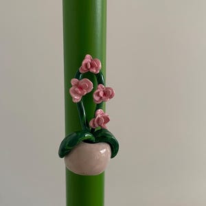 蘭の冷蔵庫マグネット｜手作りポリマークレイフラワーマグネット｜かわいい植物好きへのギフト｜ミニチュア蘭の装飾｜ボタニカルキッチンデコレーション