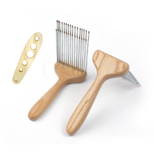 Wool combs 2 rows with leather covers and wooden diz.