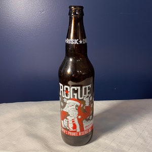 Empty VTG Rogue Brewery Santa&#39;s Private Reserve Beer Bottle Ashland Oregon 1pt