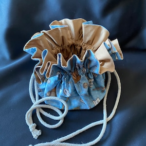 Großer Würfelbeutel mit 8 Innenfächern "Blue Adventure" Pompadour