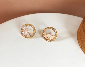 Chic 14K Gold earring, circle gold earrings, special earrings