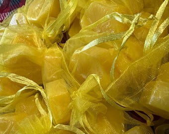 Build a box Item - Honey Soap (2x) - Bee Honeycomb Soap, Natural  Soap, Cold Process Soap - with Organic Beeswax, Bee Pollen, & Raw Honey