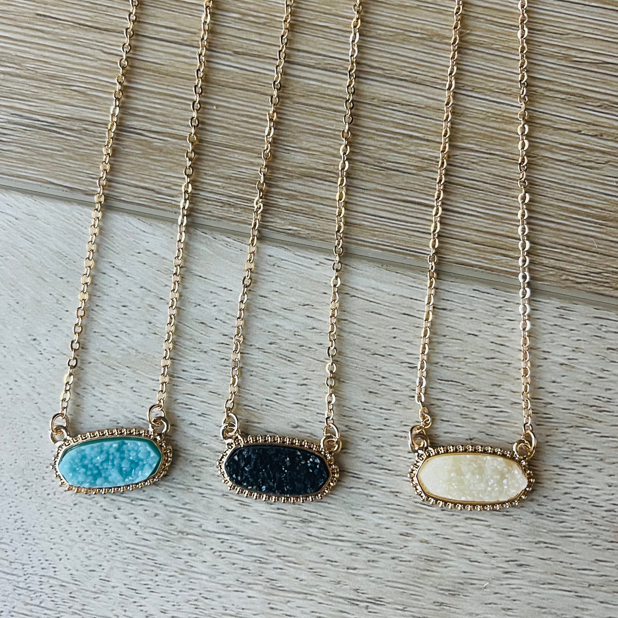 25 pc * Ladies Exquisite Gold Pendant Necklace Nut Necklace Simple Ladies  Everyday Jewelry Color Random cute necklaces for teen girls