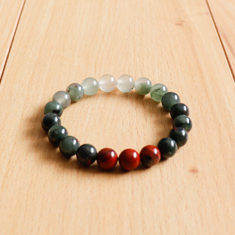 Blood Stone Bead Bracelet Genuine Smooth Beads 8mm Bracelet Stretch Cord Stone Gift for HerHimFriendshipValentine/'s Day Handmade