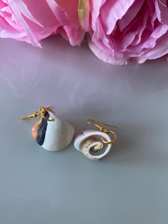 Dangle shell sale earrings