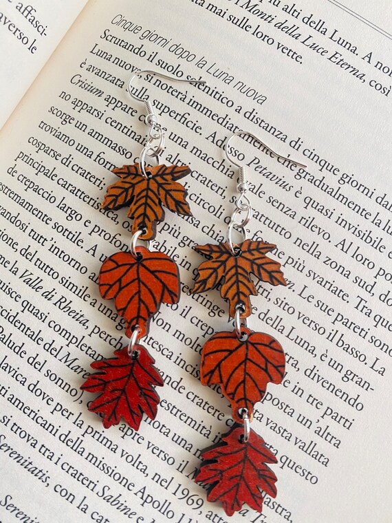 感謝祭のイヤリング 木製秋のメープルリーフダングルイヤリング 七面鳥パンプキン ドロップイヤリング 軽量 レディース ガールズ 秋のジュエリーアクセサリー Skyfun 2024 秋 感謝祭 イヤリング 女性用 ステートメント 七面鳥