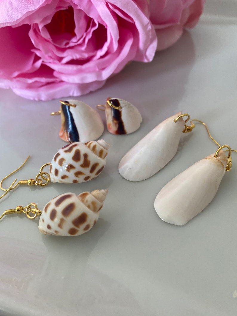 Shell earrings Beach earrings White earrings Sea earrings dangling earrings Dangle Shell earrings Earrings for beach, Clam earrings