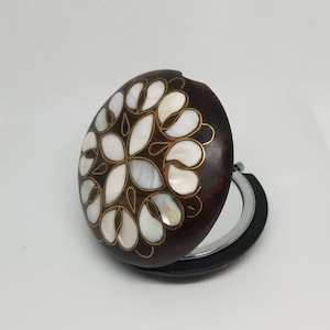Espejo compacto de maquillaje con incrustaciones de nácar y madera de nogal, hecho a mano, regalo único para mujeres, niñas, cumpleaños, mejores amigas, aniversarios, maestras, esposas.