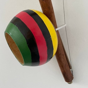 新品 ビリンバウ/中サイズ / Berimbau violaカシシ,バケッタ付き 新品 ビリンバウ中サイズ / Berimbau viola カシシ,バケッタ付き