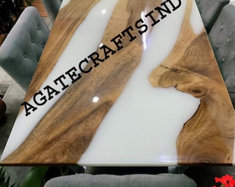 Mesa de comedor River de resina epoxi blanca: muebles de lujo hechos a mano en madera de nogal