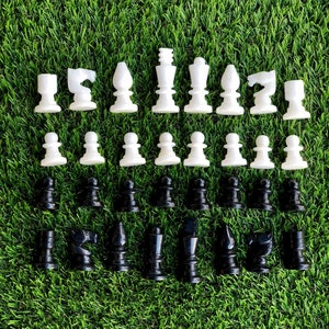 Handcrafted Marble Chess Pieces | Black & White Chess Set | Luxury Chess Coins – Perfect Her Gift