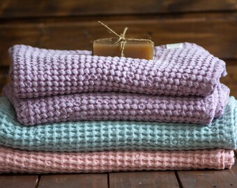 Linen Waffle Bath Towel, Soft Natural Linen Hand Towel, Bath Towel, Sauna Towel, Available in different sizes. Colors: Violet, Mint, Pink