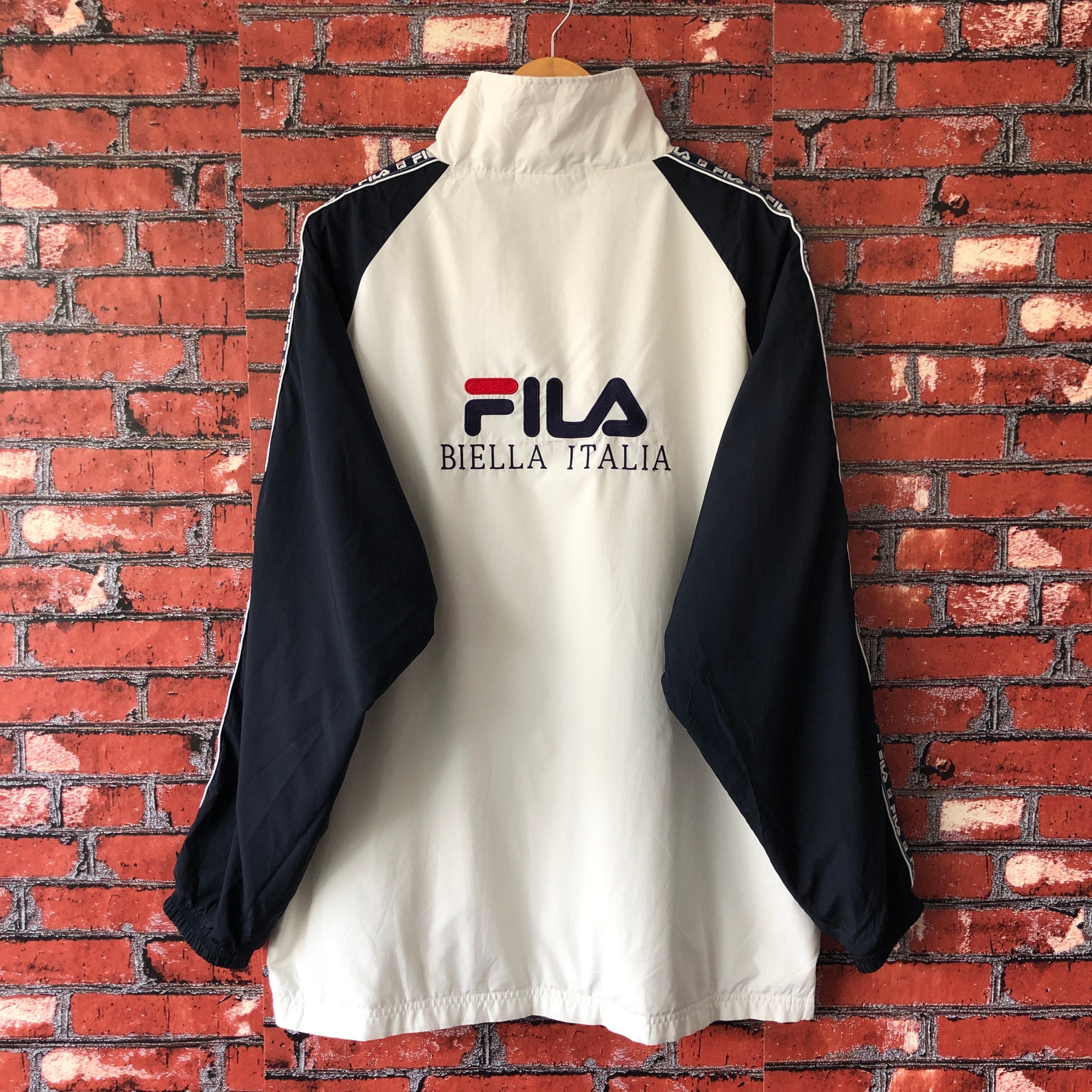 fila tape jacket