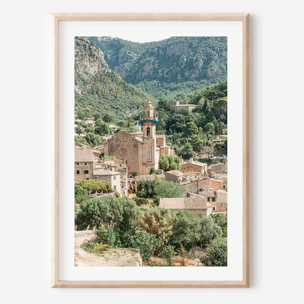 Valldemossa, España. Impresión fotográfica. Valle de Mallorca. Fotografía de pueblo rústico.
