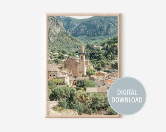 Stampa di Maiorca, villaggio di Valldemossa, paesaggio costiero spagnolo, stile rustico di una casa colonica - Download digitale, arte murale di viaggio ad alta risoluzione