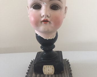 LA Pedestal