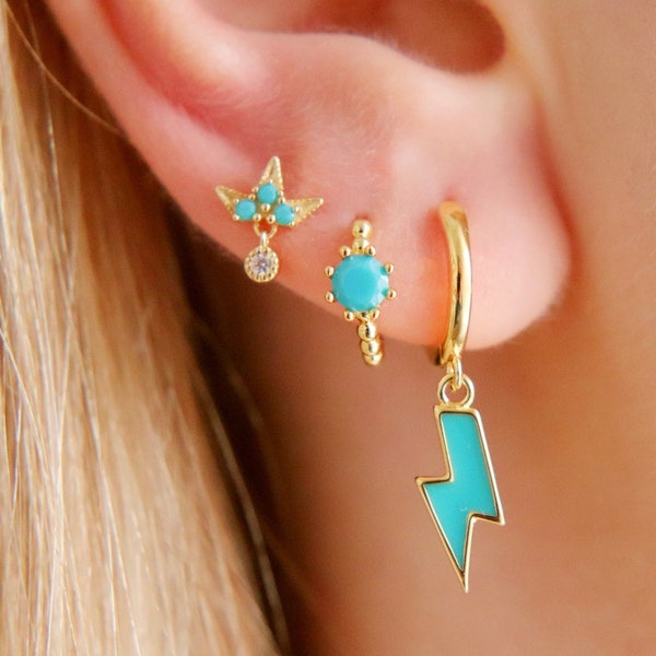 Boucles d'oreilles Gold Turquoise Lightning Bolt Huggie Hoop, Boucles d'oreilles Lightning, Dainty Hoops in Gold, Beaded Hoops, Boucles d'oreilles minimalistes