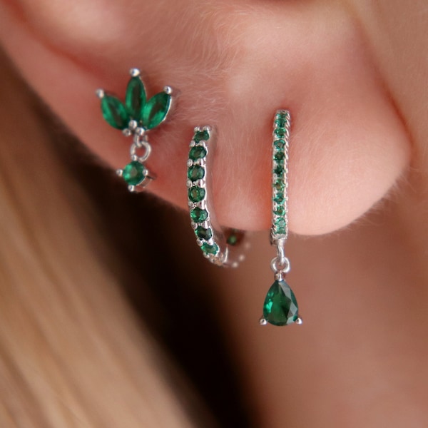 Pendientes de lágrima de esmeralda verde CZ de plata de ley, pendientes CZ verde esmeralda, pendientes minimalistas, aretes de marquesa verde, ideas de regalos